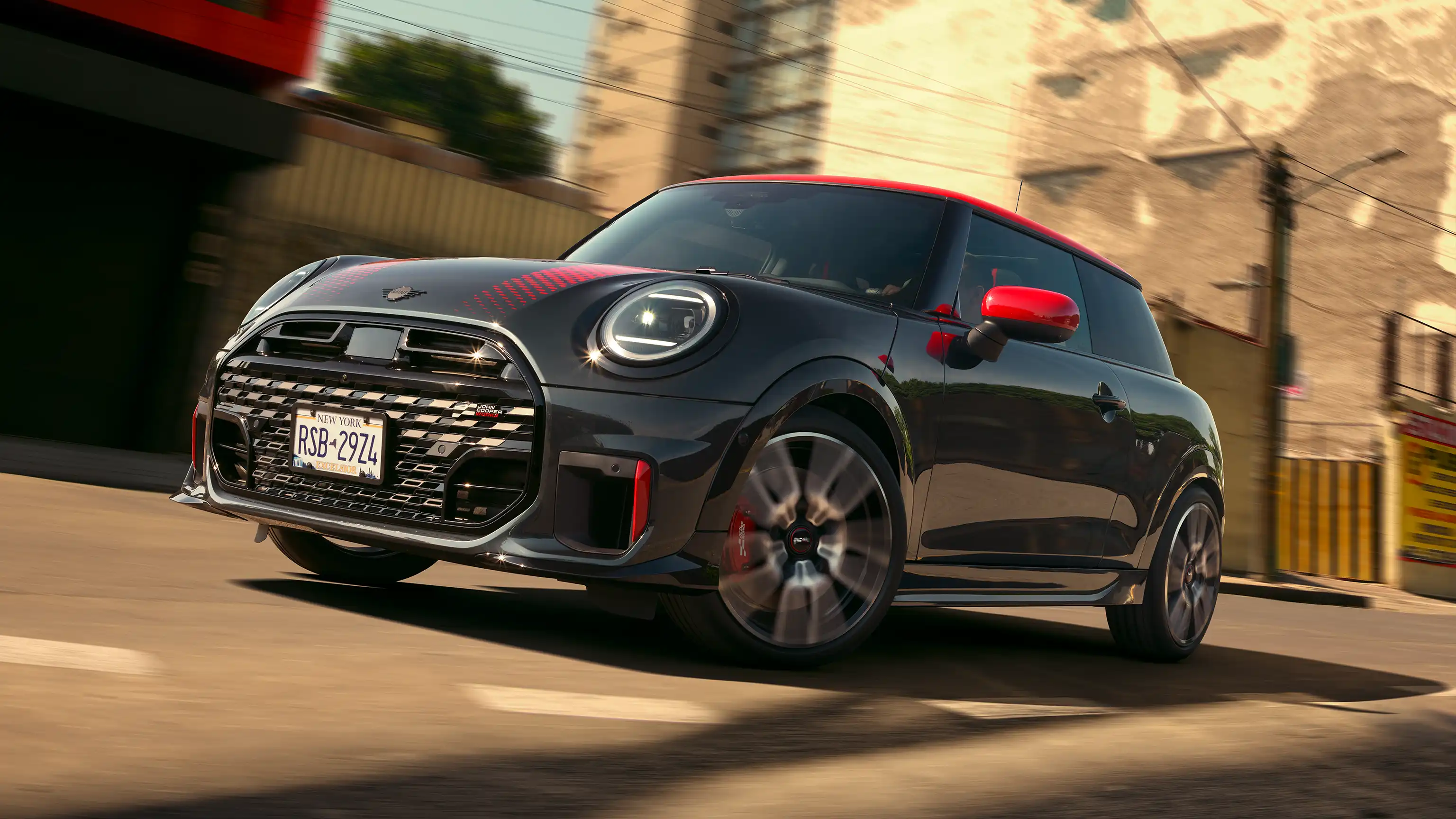 MINI John Cooper Works - F66 JCW Side View