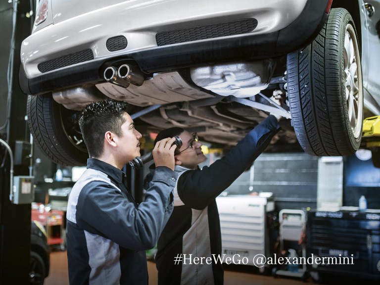 MINI Wheels and tyres – tyre change service