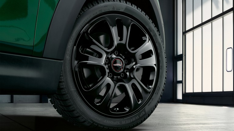 17" JCW multi spoke wheel – jet black matt – 505