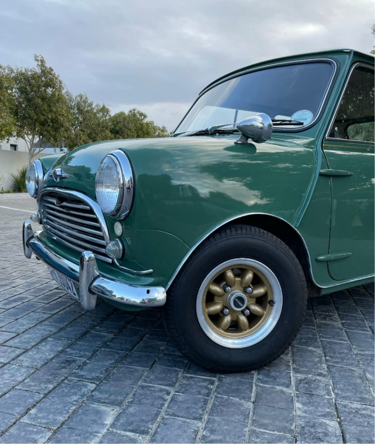  The idea behind the original MINI was born of an unprecedented need to urgently conserve fuel reserves.