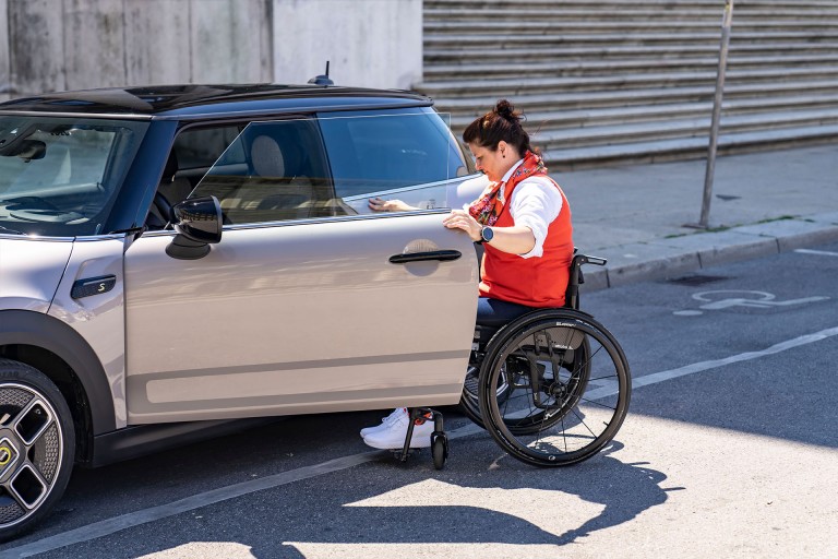 mini emobility – drivability – handicapped drivers