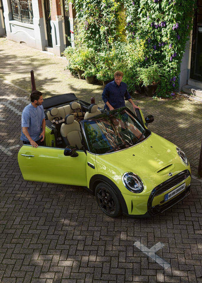 Image of the new MINI Convertible.