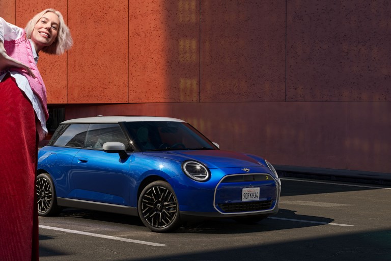 MINI all-electric - driving experience - driving dynamics