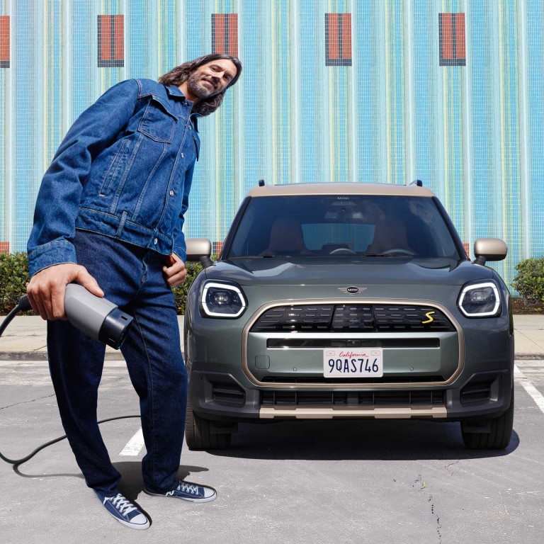 All electric mini shop cooper countryman