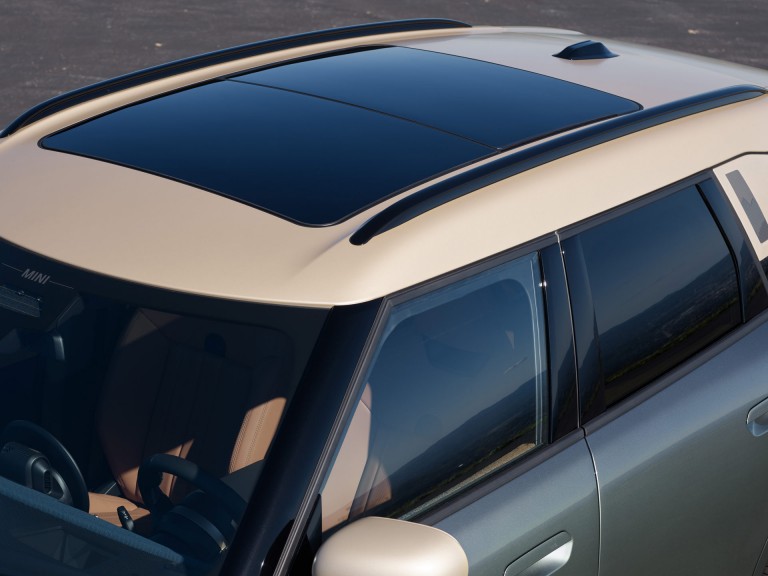 MINI all-electric Countryman - exterior - sunroof