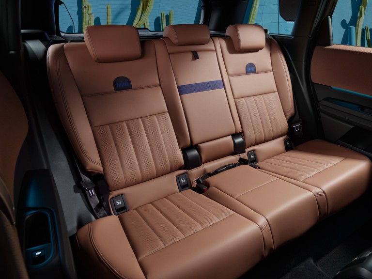 All-electric MINI Countryman - sustainability - material alternatives