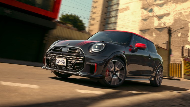 MINI John Cooper Works - JCW Family Shot