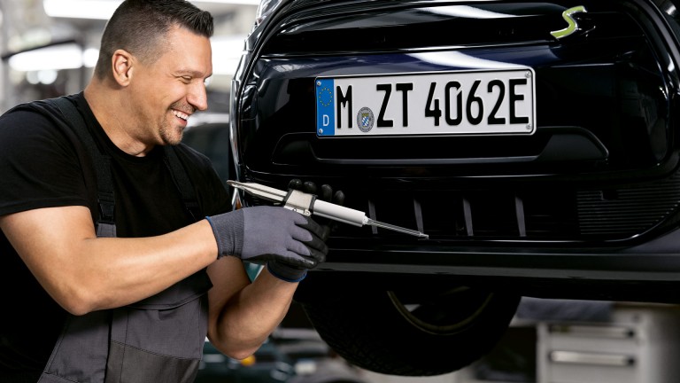 MINI Original Repair Services - MINI Approved Repair Centre plastic repair